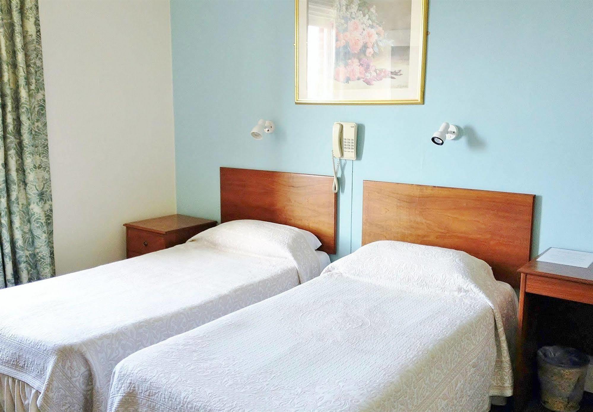 Merlyn Court Hotel Londra Dış mekan fotoğraf